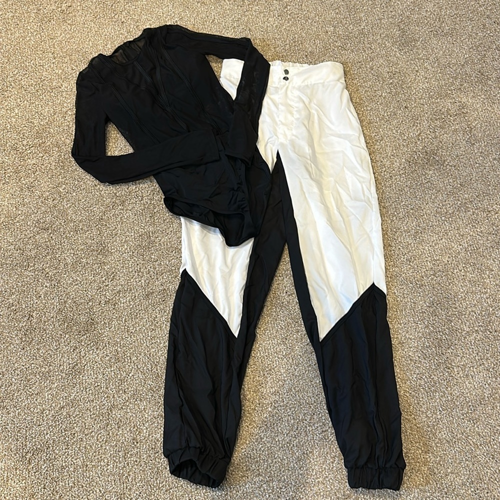 Two piece hip hop dance costume